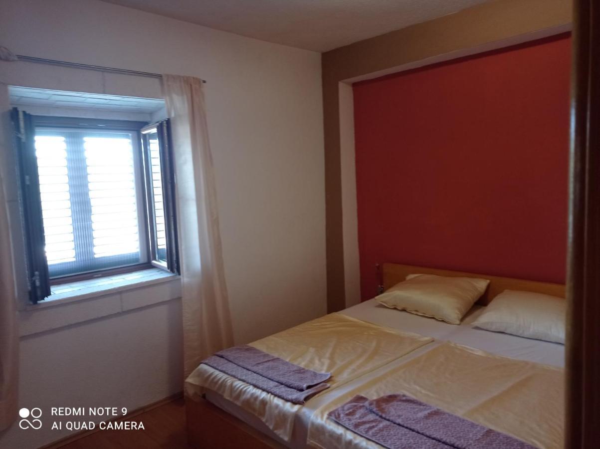 Apartment Nada โรกอซนิซา ภายนอก รูปภาพ